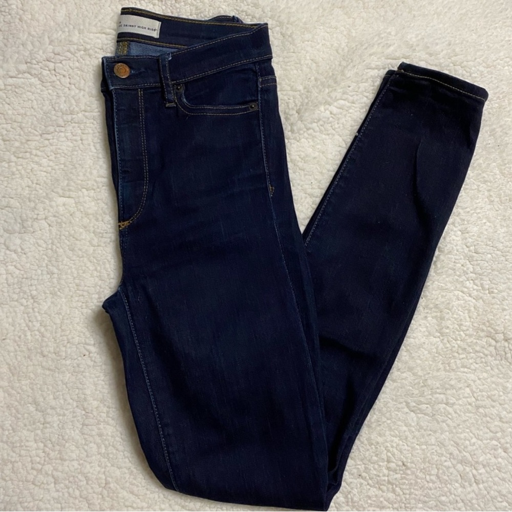 Gap size 24R true skinny super high rise